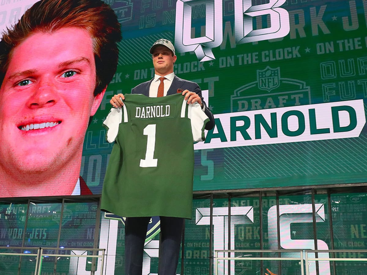 Wasted' Jets QB Sam Darnold's post-game party at Bounce