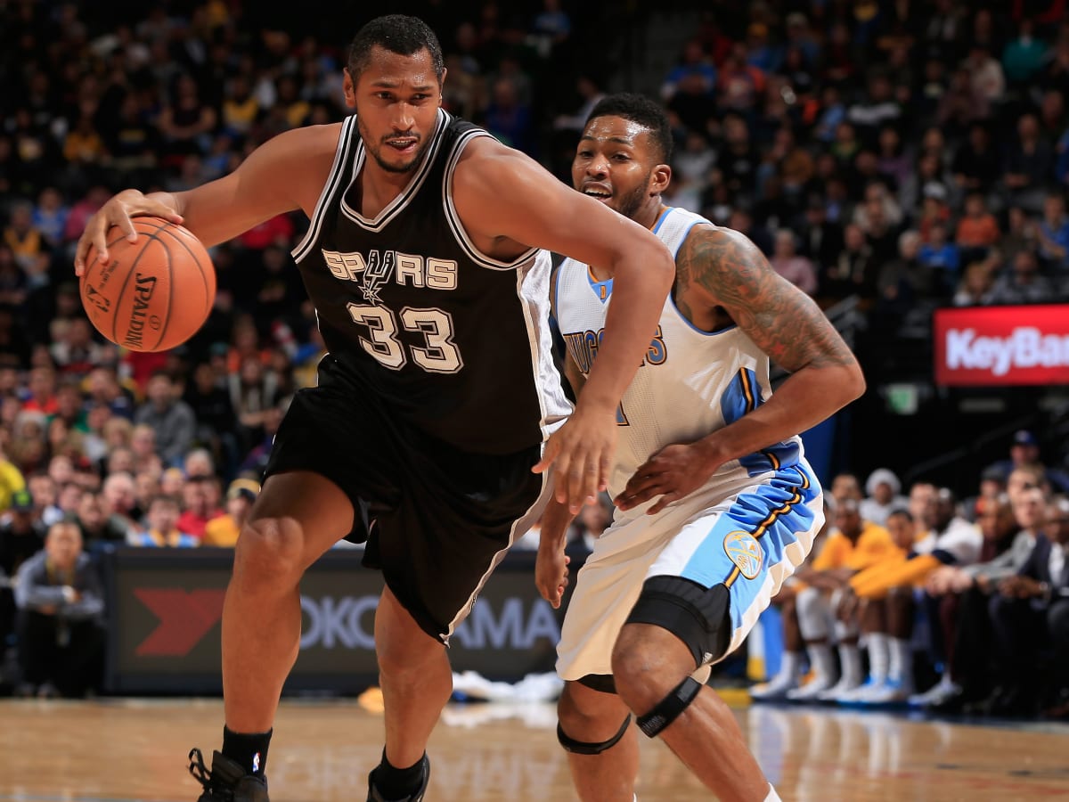 Spurs' Boris Diaw will get $500,000 in bonuses if he stays in shape 