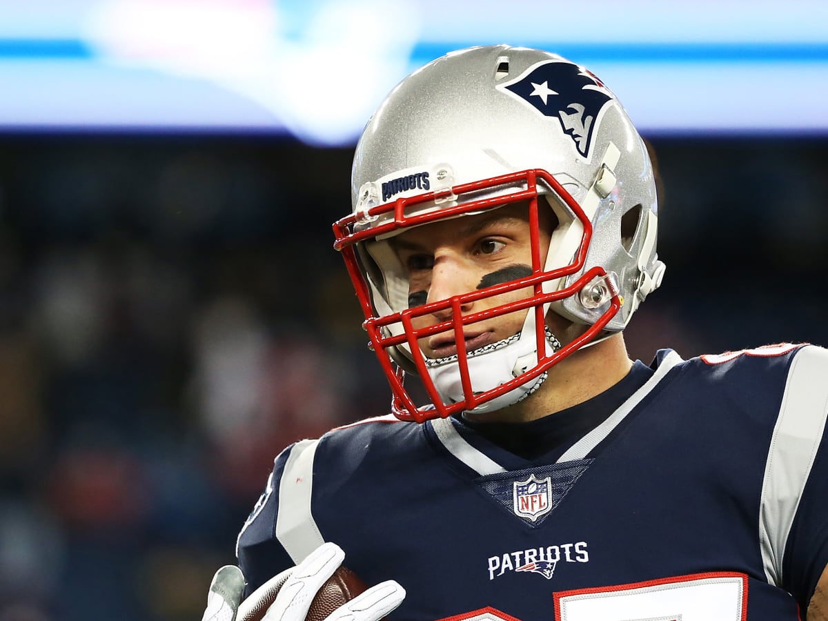 Patriots should make Pat Patriot helmets permanent, retire Gronk's 87