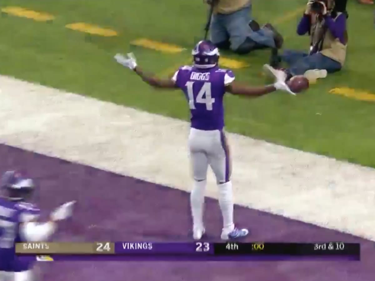 Vikings Shock Saints on Stefon Diggs's Last-Second Touchdown - The