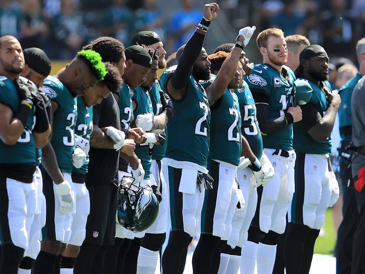 Fox News Uses Photos of Eagles Praying to Falsely Attack Them for Kneeling  During Anthem