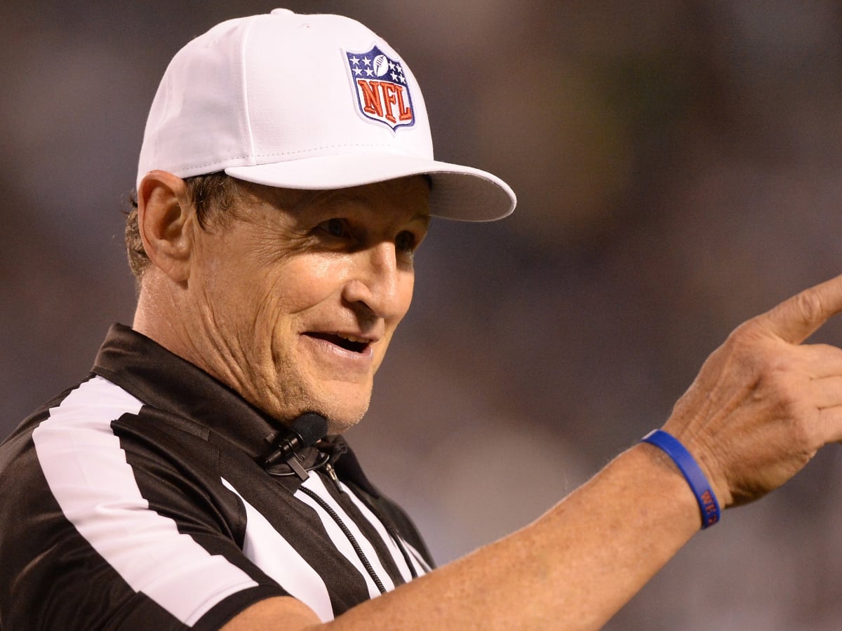 Ripped NFL referee Ed Hochuli retires, less-ripped son earns promotion