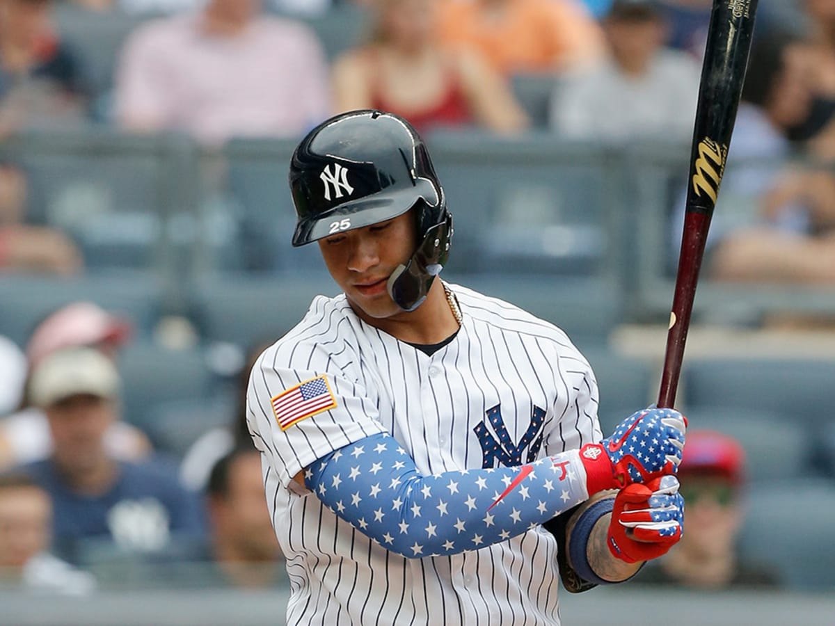 Yankees' Gleyber Torres Exits Win vs. Royals Because of Hip Injury