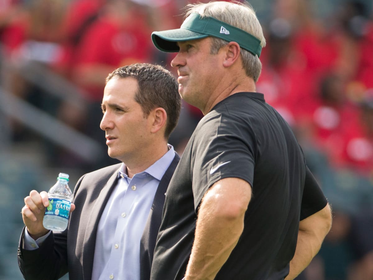 Eagles GM Howie Roseman beats peers to the punch on trade with