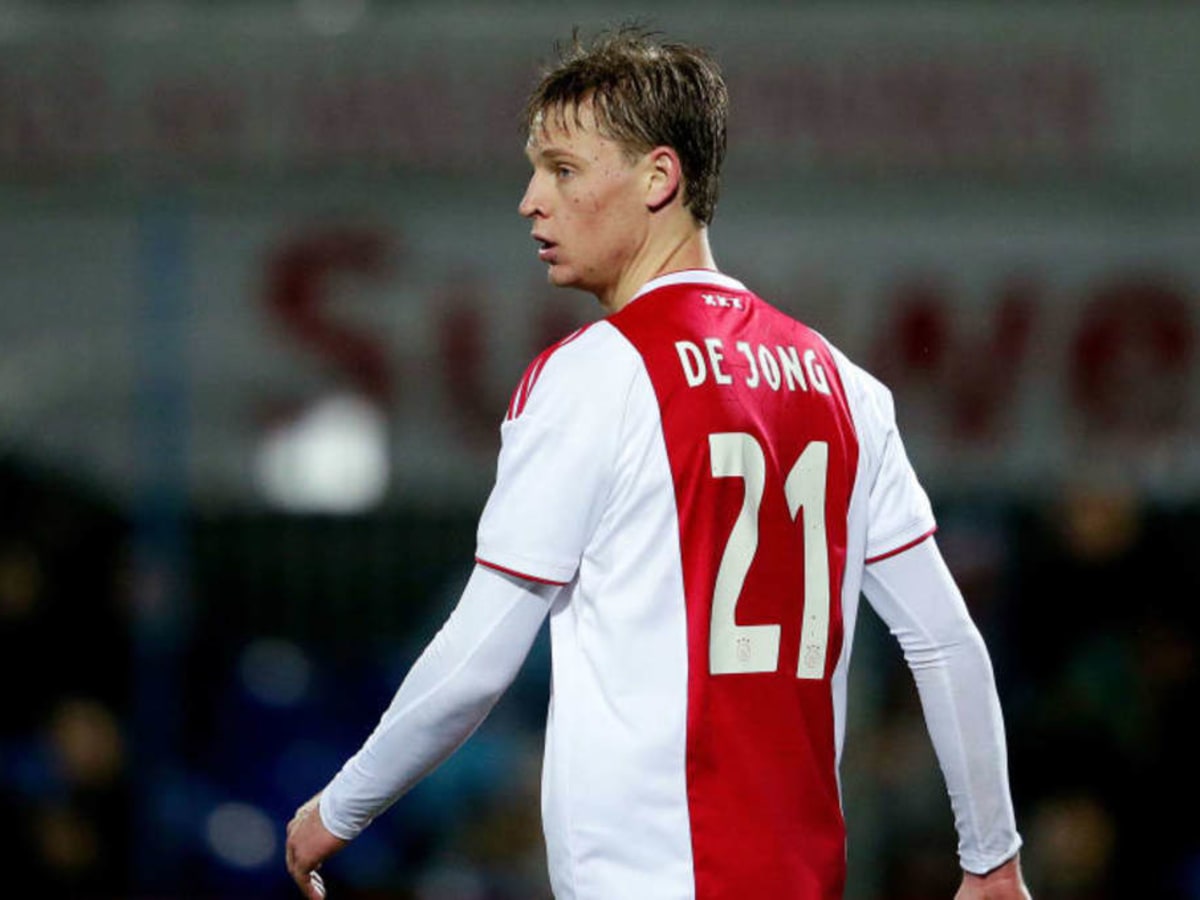 Frenkie de Jong: Father says Barcelona would be best destination