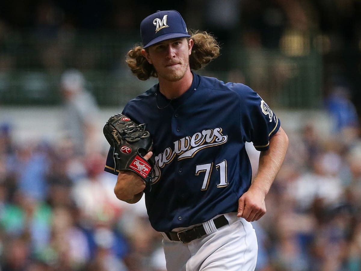 Josh Hader apologizes for offensive tweets surfaced during All