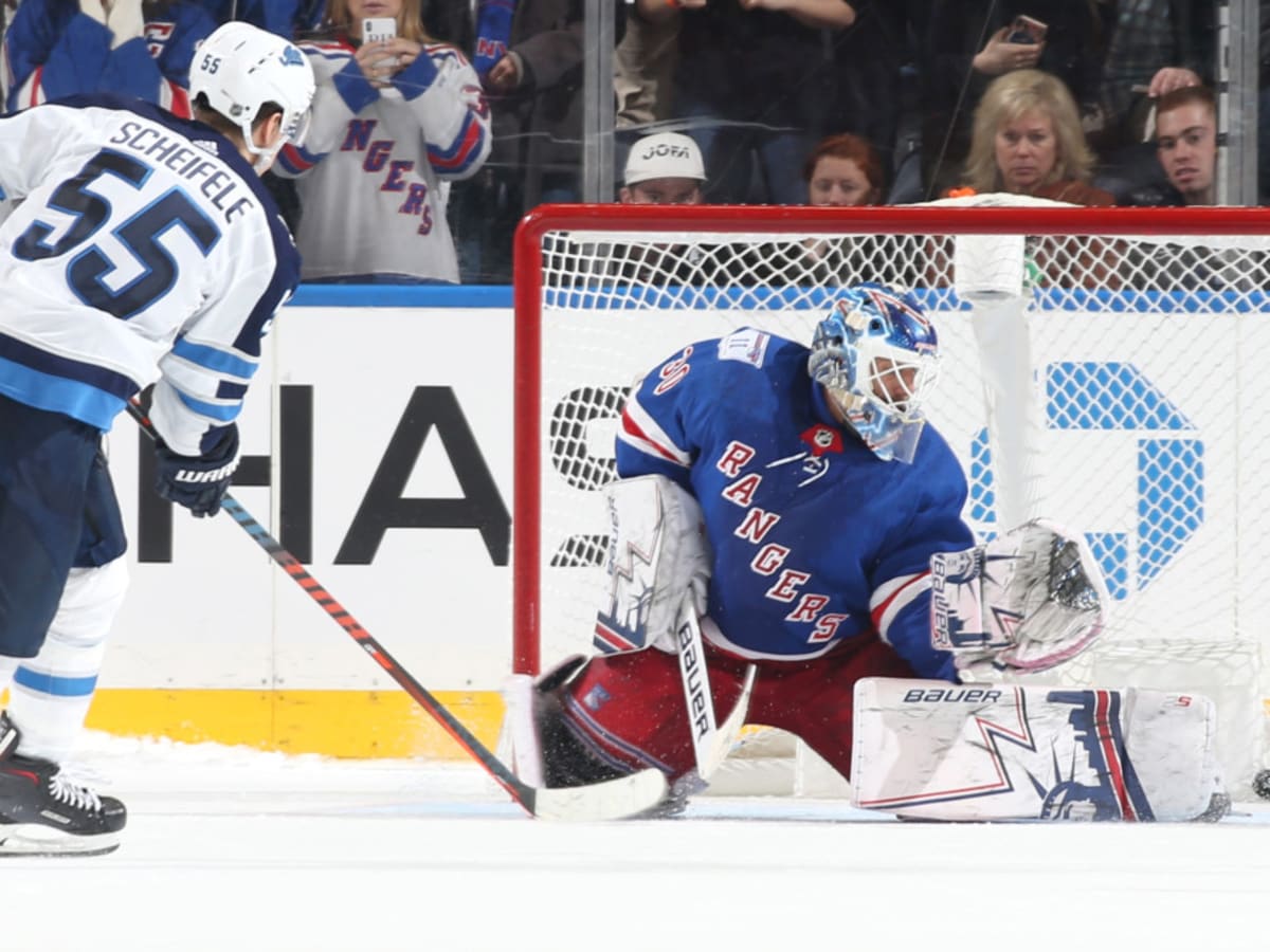 Scheifele, Hellebuyck lead Jets to 4-0 win over Blues