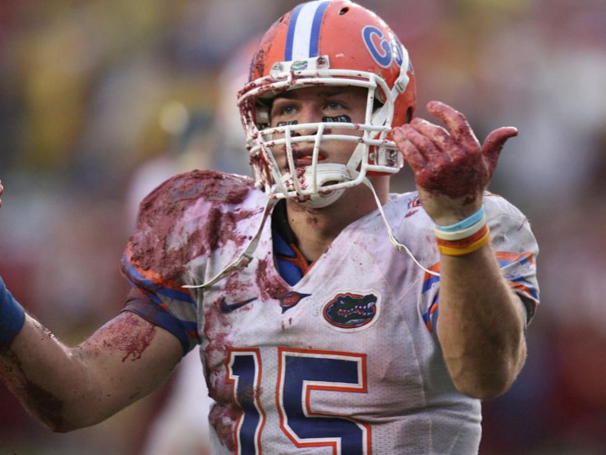 Another ring for Tebow: QB gets Florida's top football honor