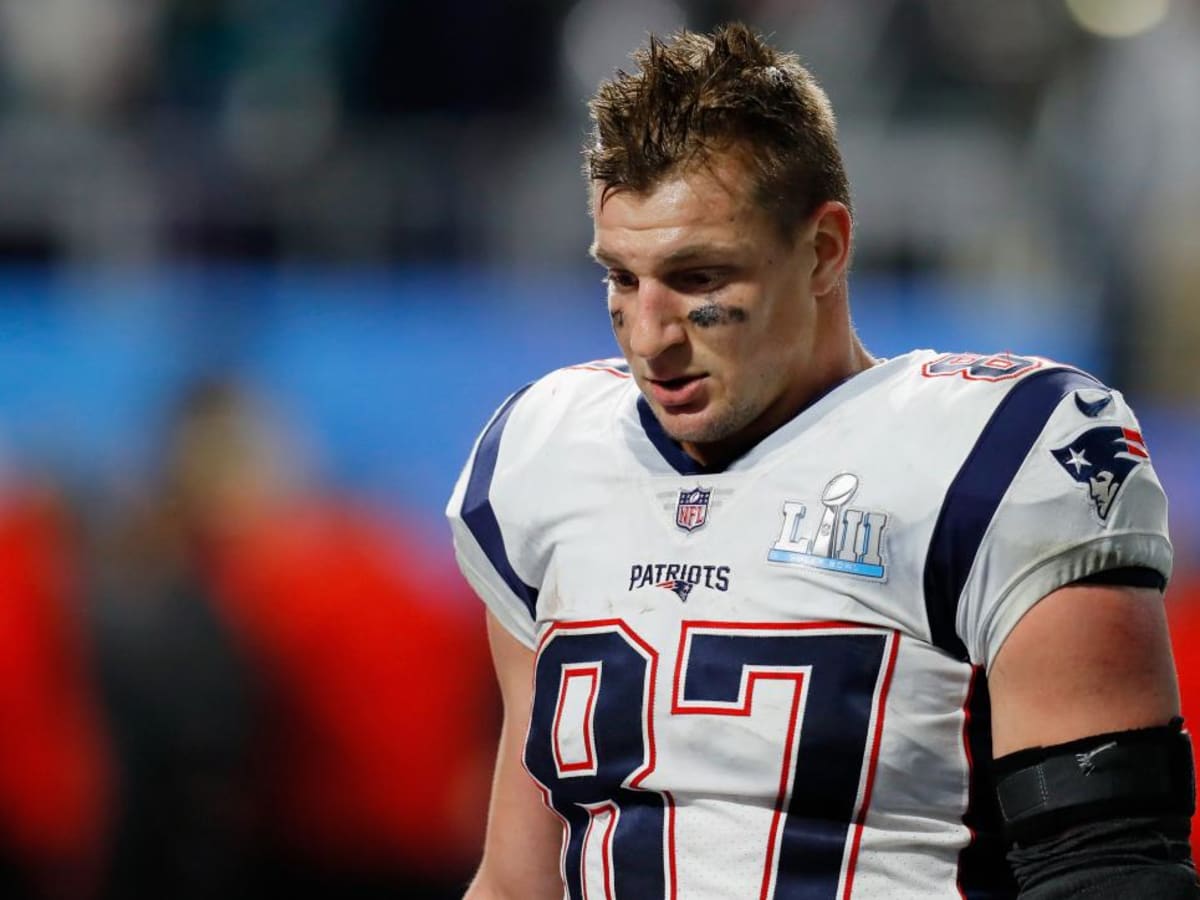 Rob Gronkowski has option in contract exercised by Patriots: report