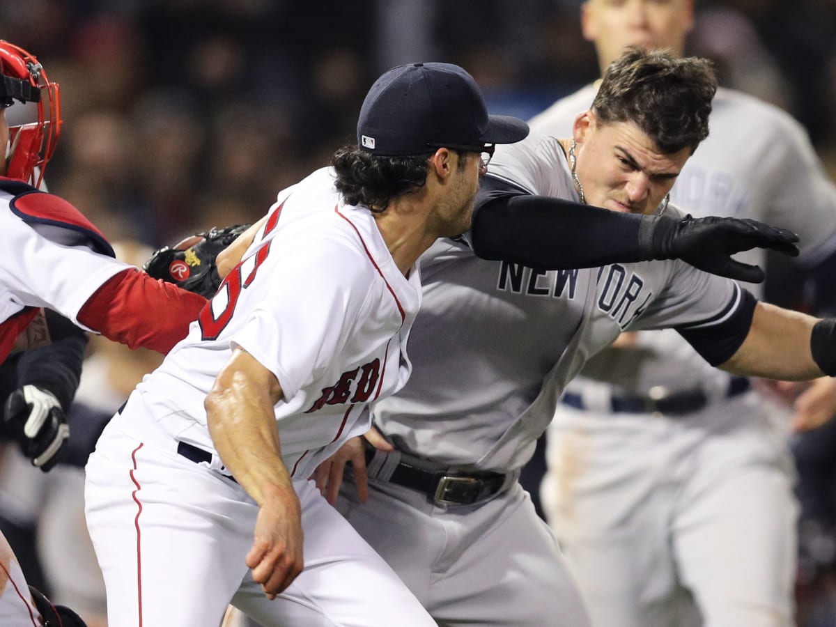 With distractions in the air, Red Sox pounded by José Ramírez and