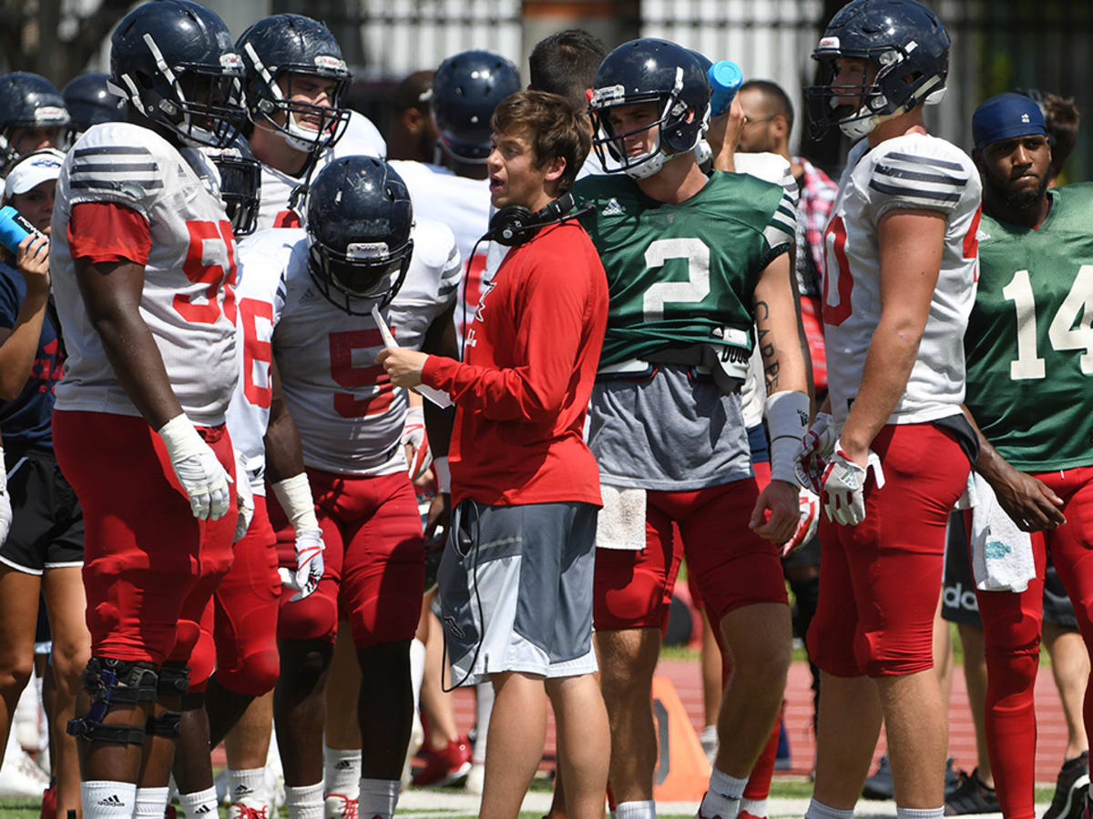 FAU football staff: Owls hire offensive coordinator Mike Johnson