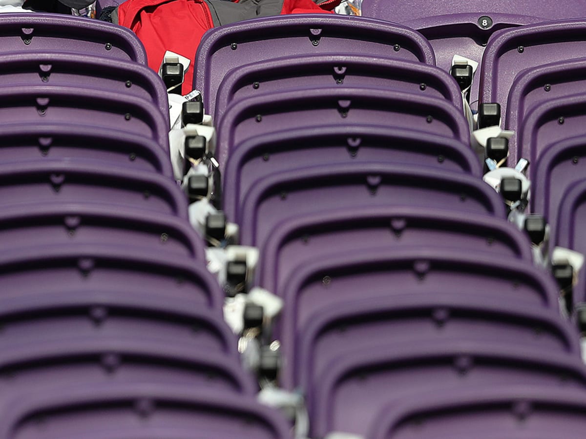 Eagles Tie Down Extra Seats To Ensure Fans Sit In Designated Pods - CBS  Philadelphia