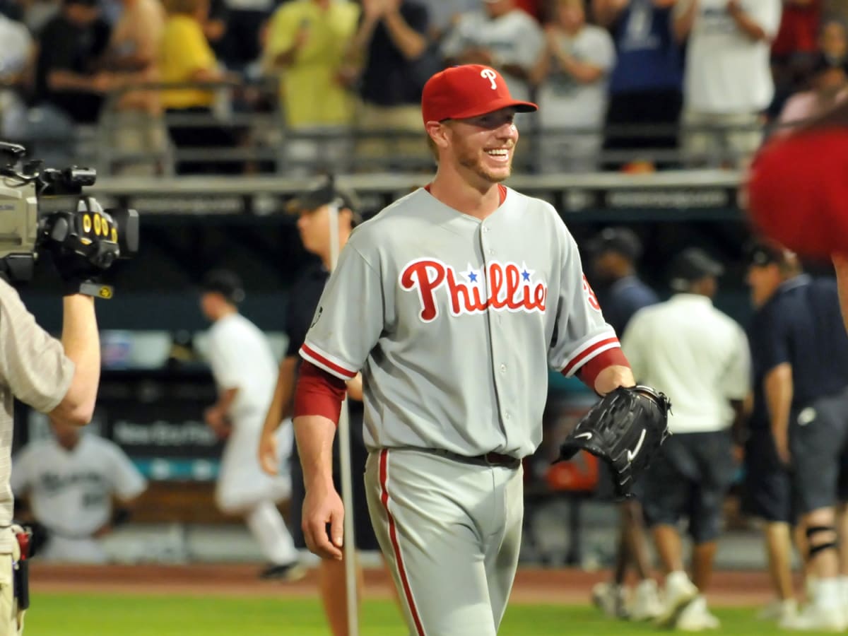 Roy Halladay and family thank Philadelphia fans with newspaper ad