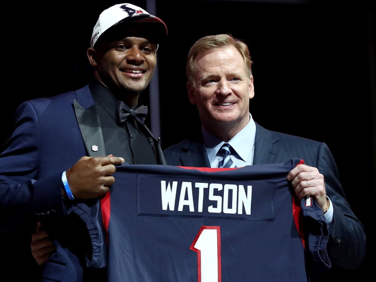 Deshaun Watson is PUSHING the Browns front office to sign Deandre Hopkins +  PFF season simulations