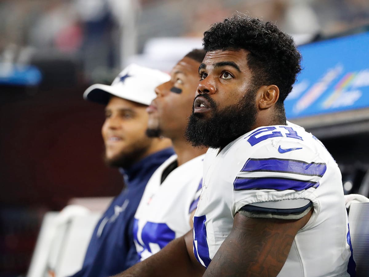 Ezekiel Elliott's rookie stats are almost identical to Adrian Peterson's