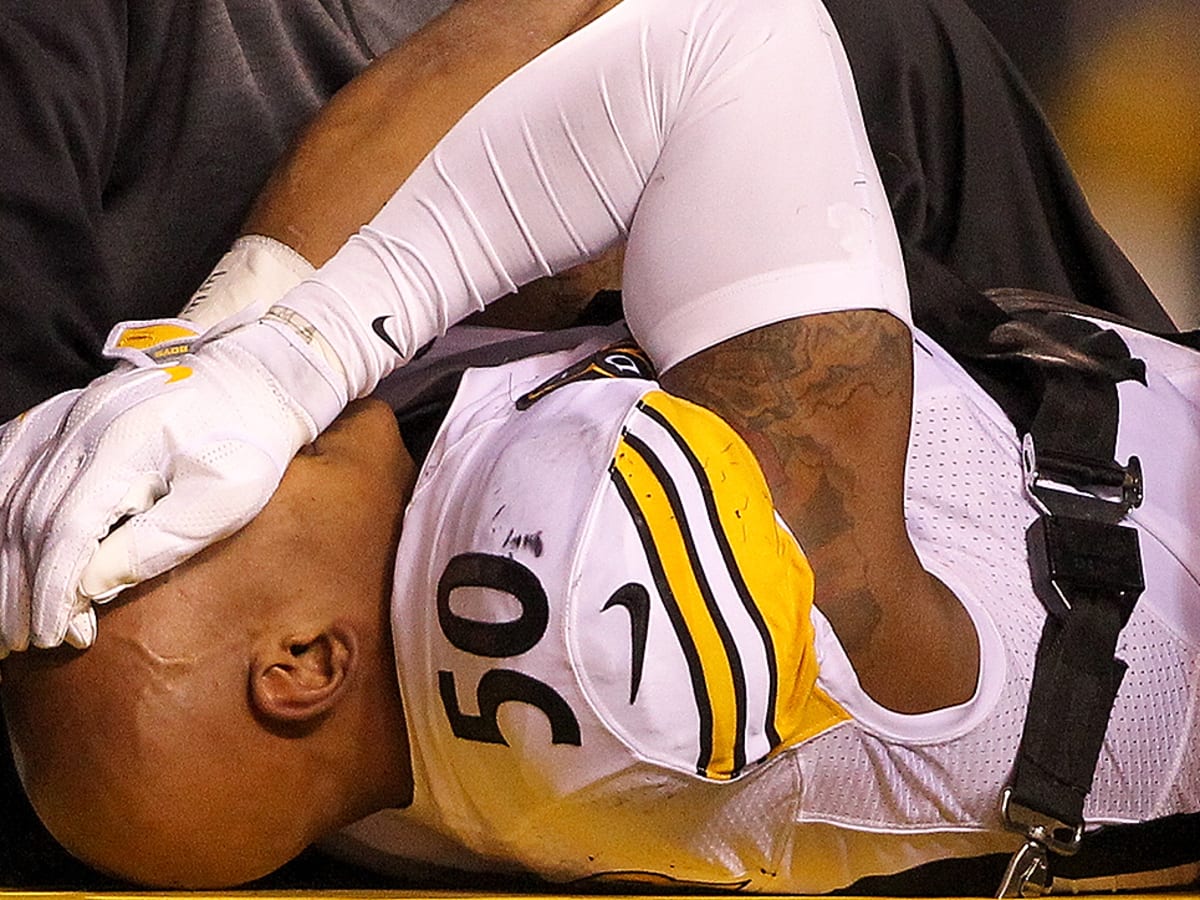 Pittsburgh Steelers Honor Ryan Shazier Prior To, During Matchup