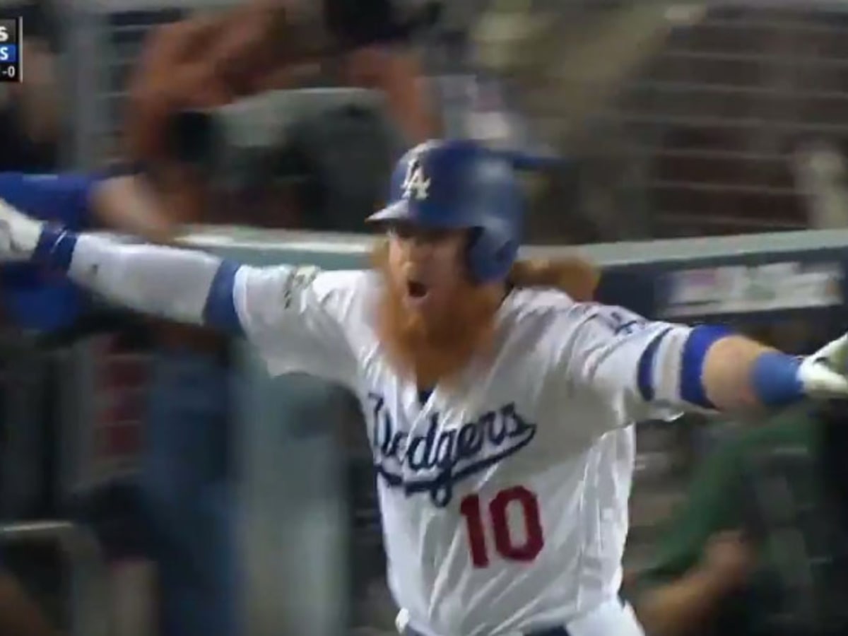 Justin Turner's walk-off home run gives Dodgers a 2-0 lead over