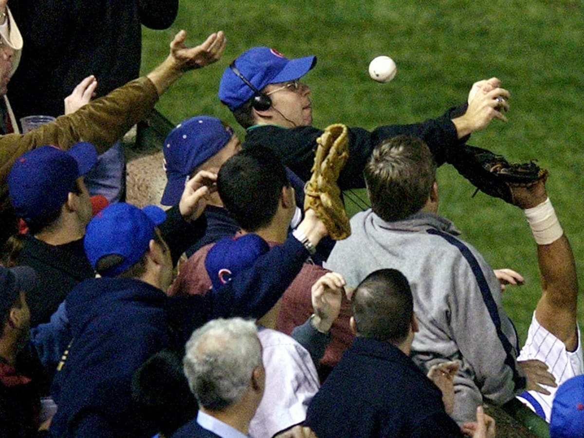 Cubs present World Series ring to Steve Bartman - The Boston Globe