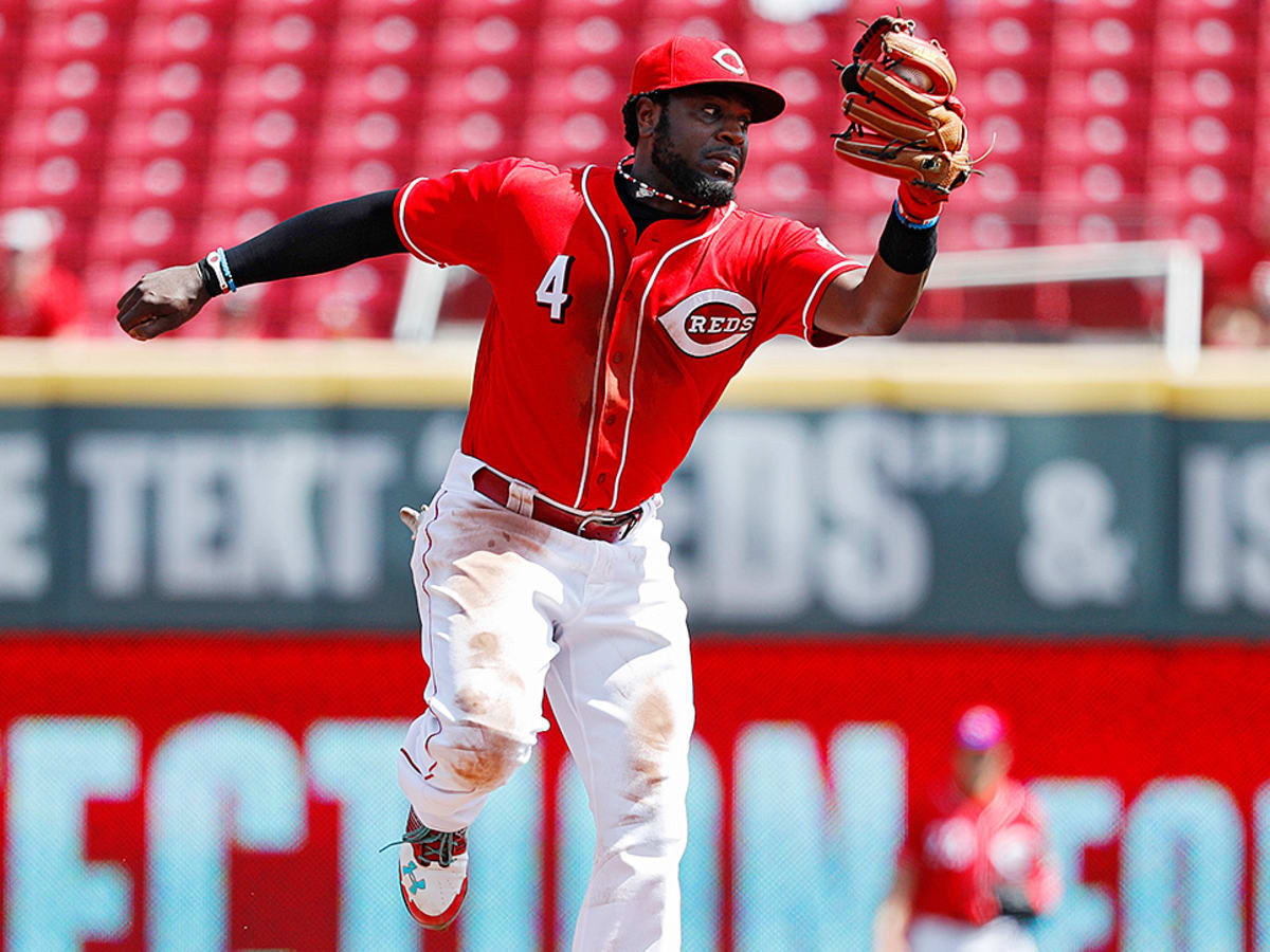 MLB: Reds' Brandon Phillips dealt to Braves for pair of pitchers