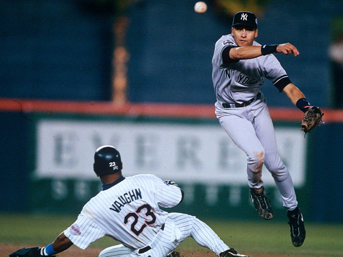 Derek Jeter missing 1998 World Series reunion at Yankee Stadium - Sports  Illustrated