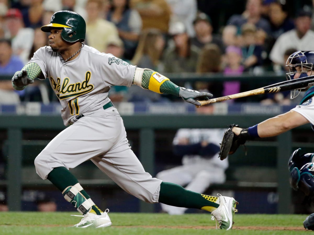 Detroit Tigers Outfielder Rajai Davis Steals A Home Run From The Cubs