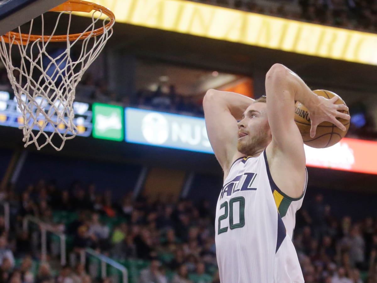 NBA Rumors: Hornets' Gordon Hayward Interests Pistons in Trade