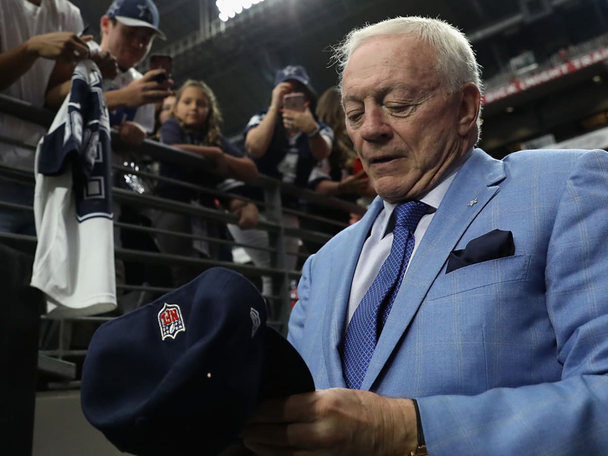 Jerry Jones among owners to be deposed in Colin Kaepernick grievance