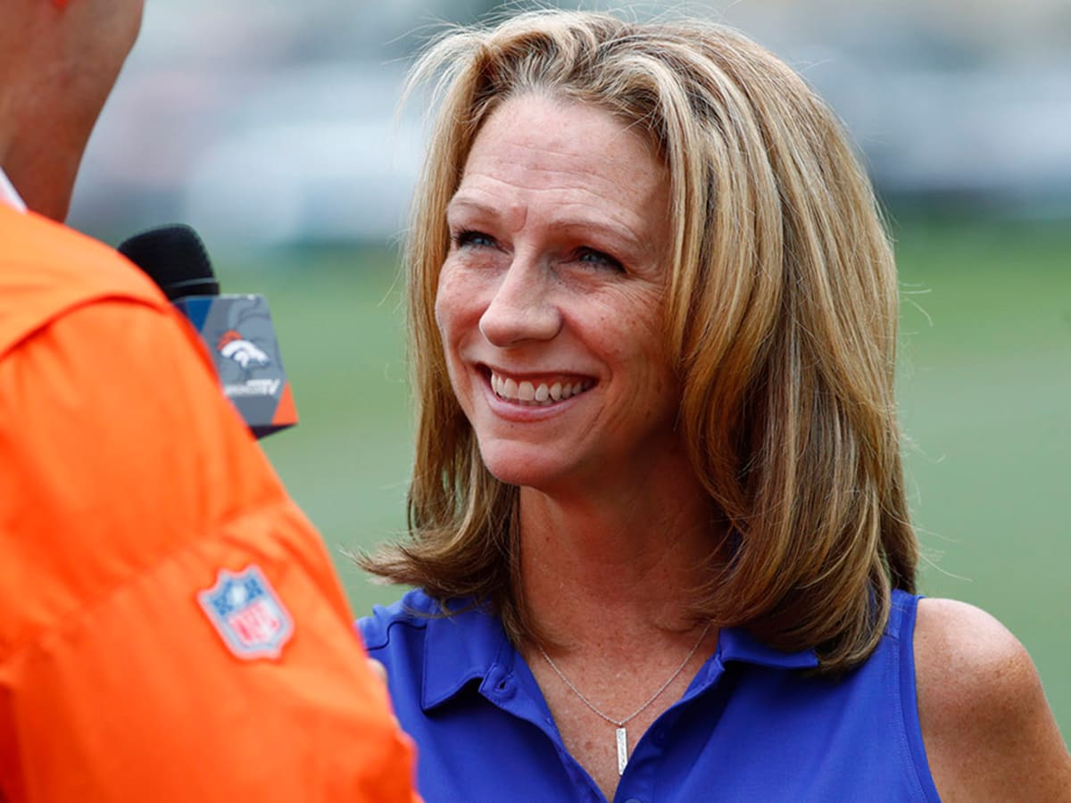 What NFL game is Beth Mowins calling for CBS broadcast? - Sports Illustrated