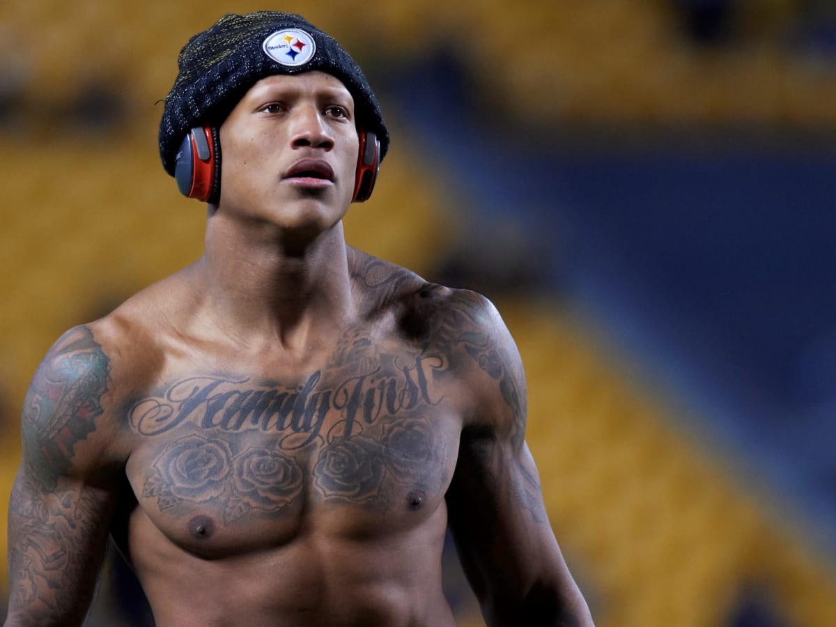 Steelers LB Ryan Shazier transferred to Pittsburgh hospital from