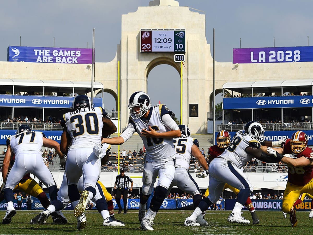 Jared Goff in Action Los Angeles Rams NFL Football 8 x 10