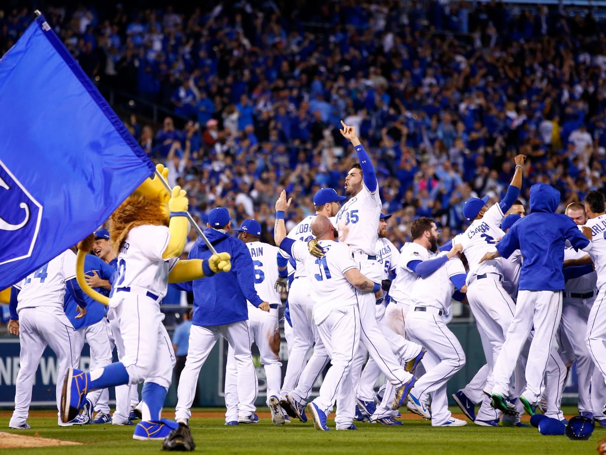 From Triple-A to Game 1 hero, Moustakas carries Royals to victory - Sports  Illustrated