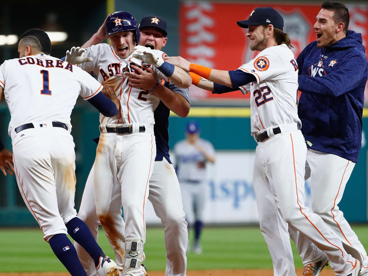 MLB World Reacts To Astros' Dramatic Walk-Off Home Run - The Spun