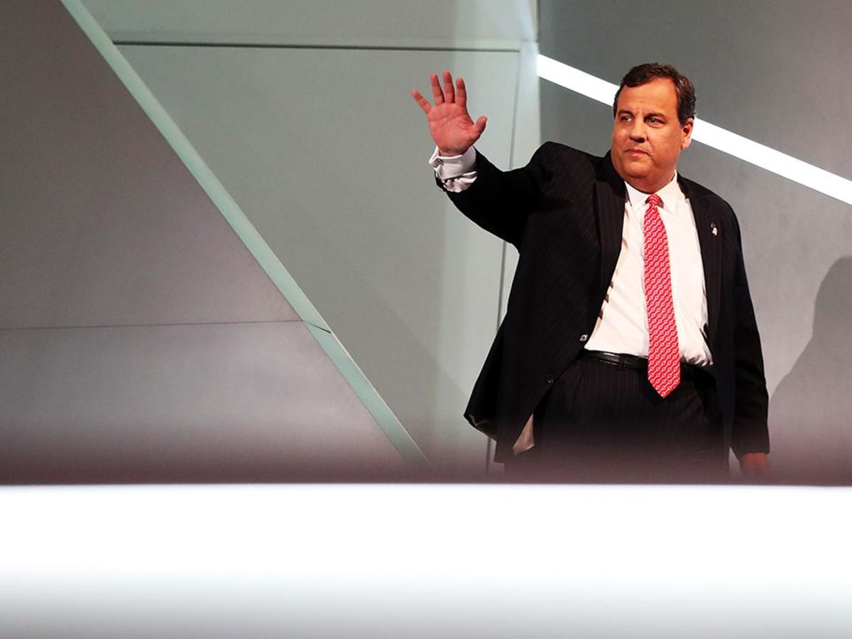 Chris Christie Gets In Cubs Fans Face After Jeers Sports Illustrated