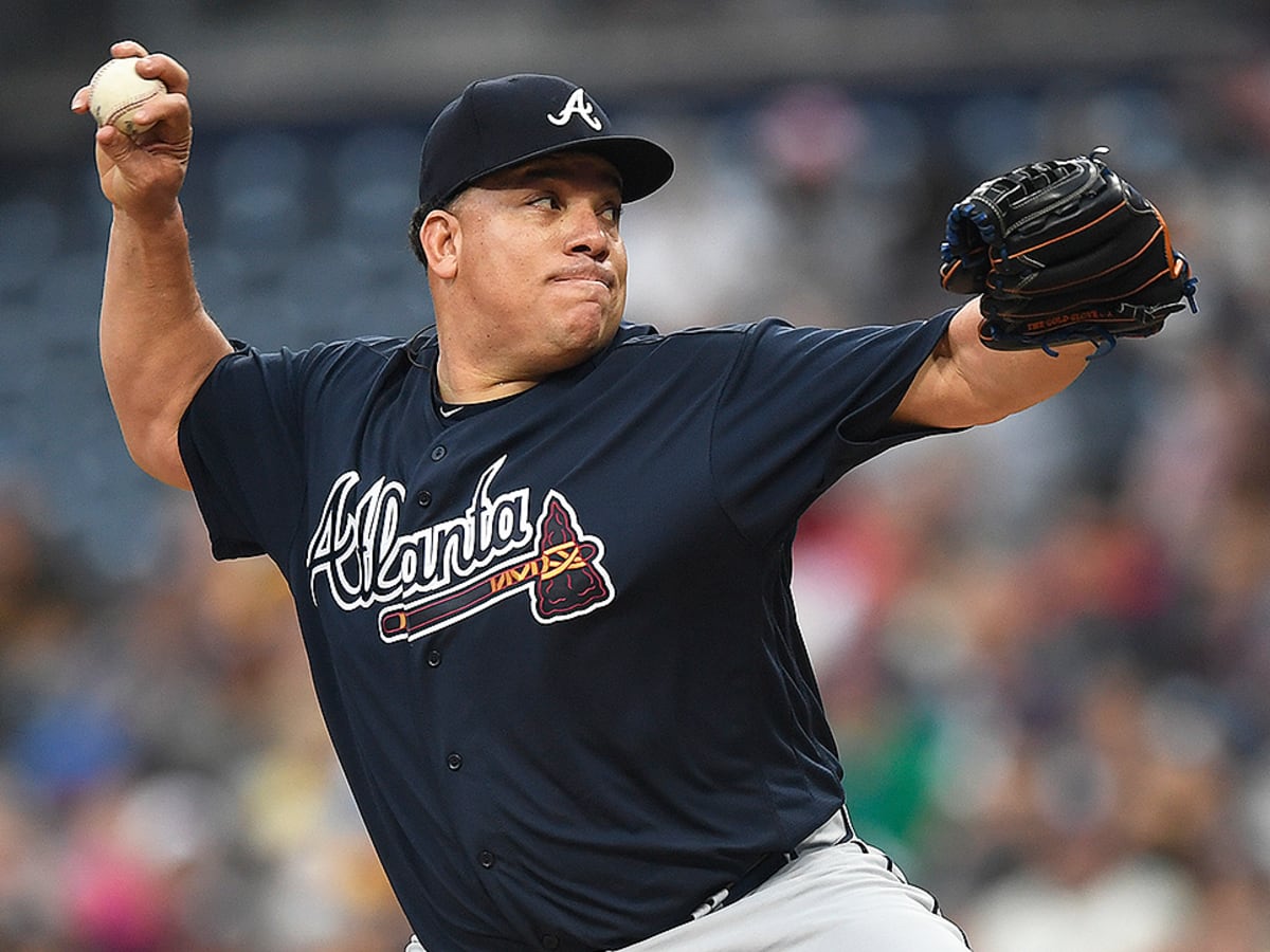 Yankees sign pitcher Bartolo Colon to minor-league deal 