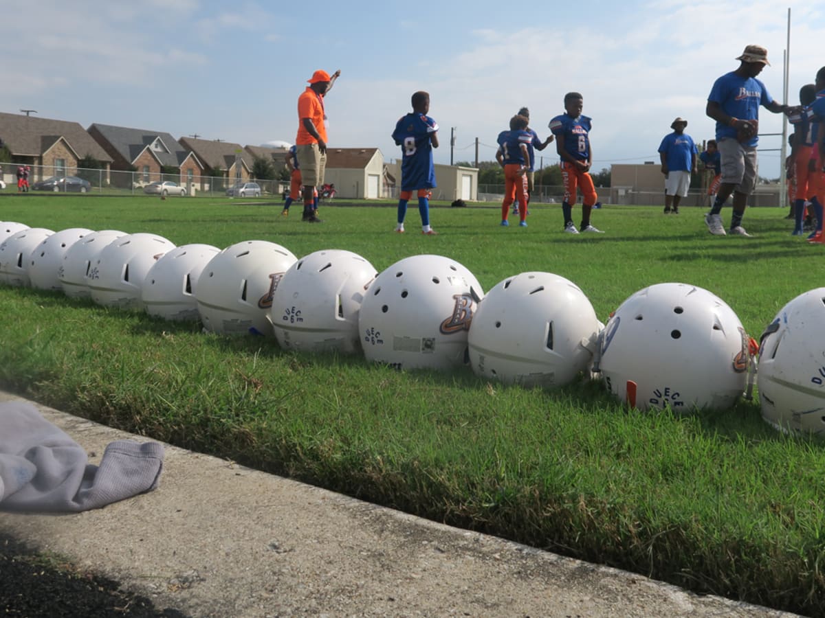 Dallas-Fort Worth high school helmets and concussions