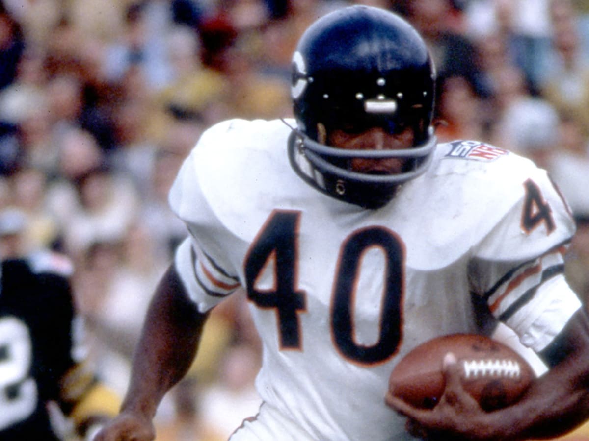 Chicago Bears - Remembering the great Gale Sayers on his