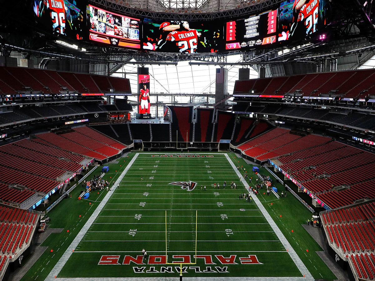 Falcons' new stadium has a Chick-fil-A, which won't open on Sundays - The  Boston Globe