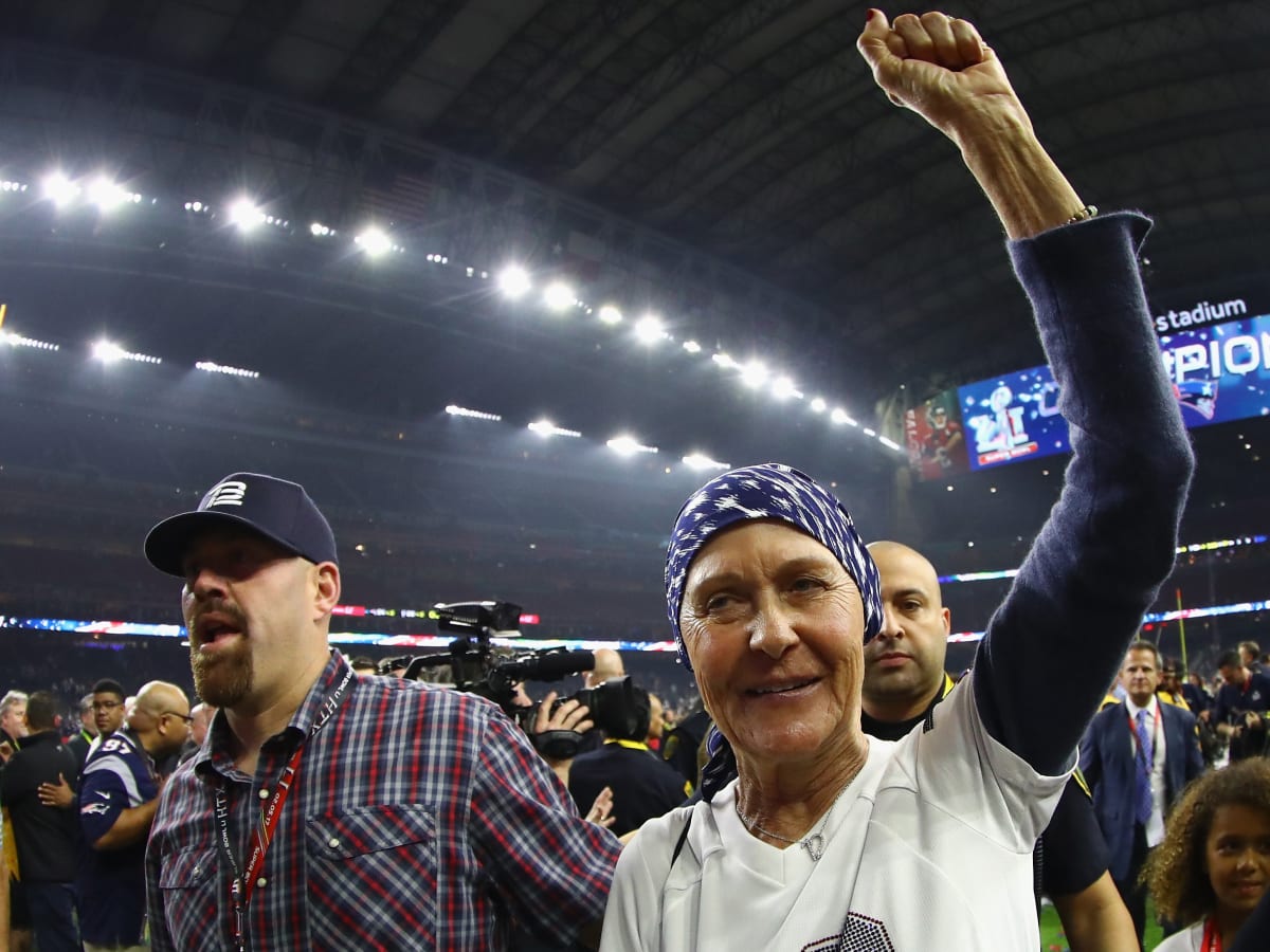 Tom Brady Dedicates Super Bowl LI Win to his Sick Mom