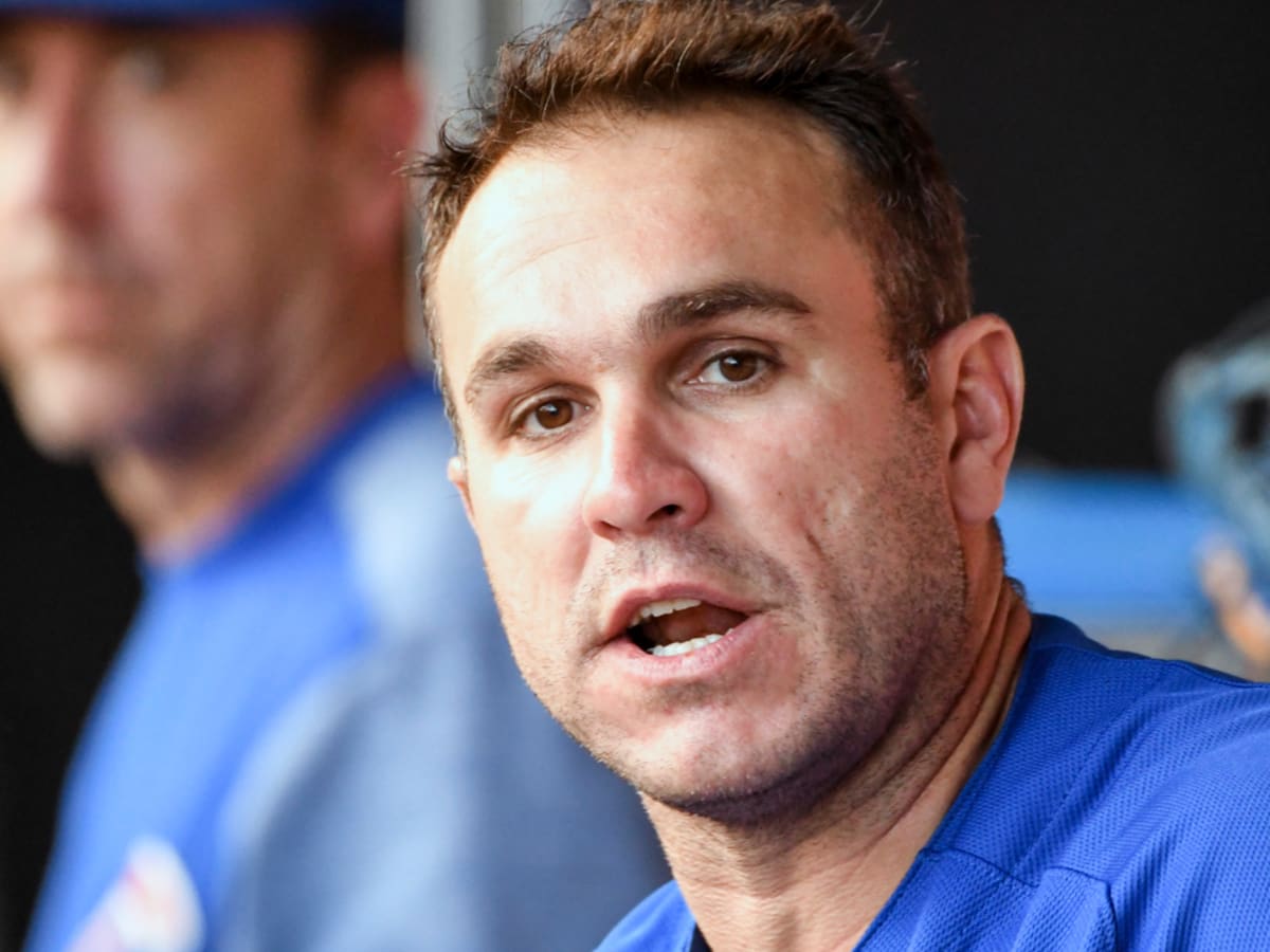 Miguel Montero traded to Blue Jays for player to be named later or cash
