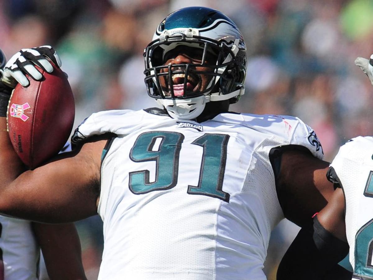 Philadelphia Eagles sign Fletcher Cox to deal worth $63 million