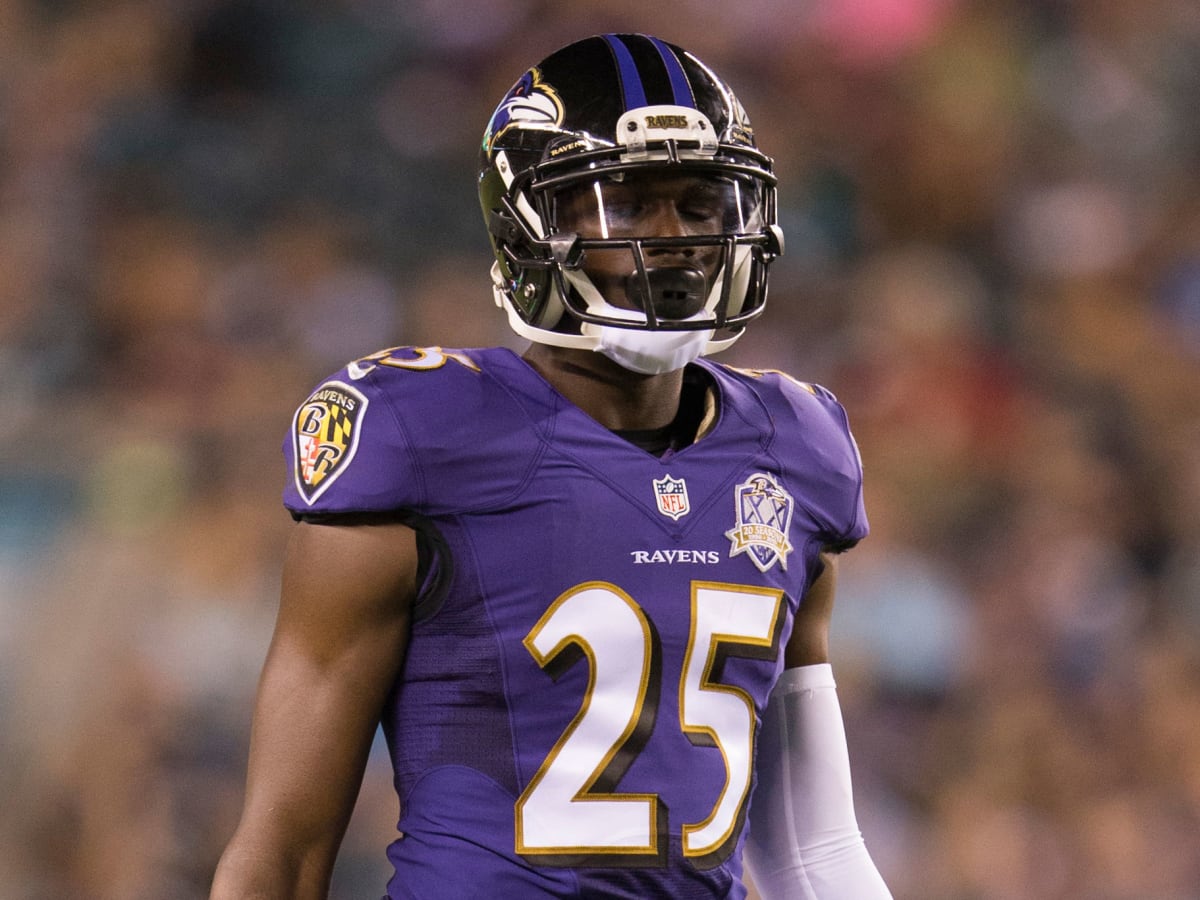 Baltimore Ravens' Tray Walker dies following motorbike crash in