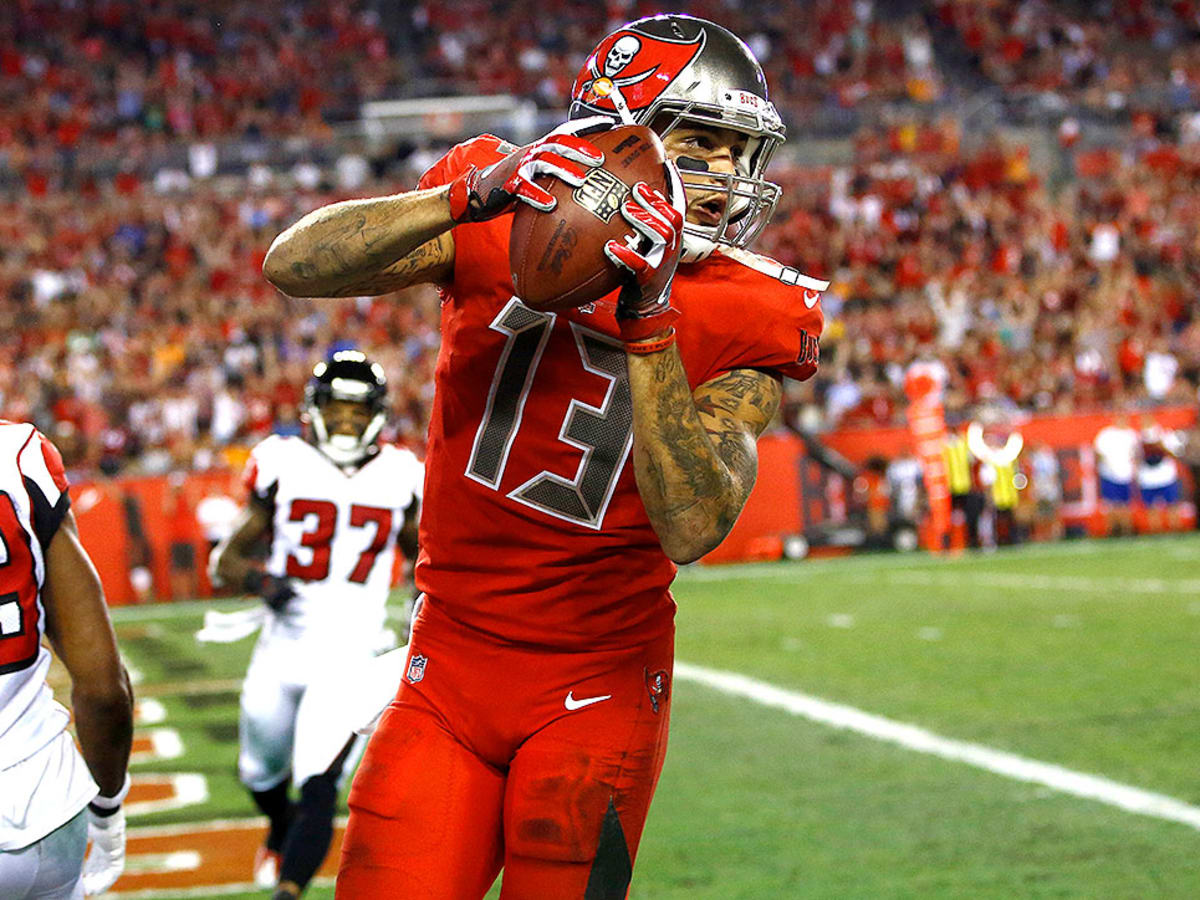 Mike Evans Cleared to Play vs. Chicago - Bucs Report