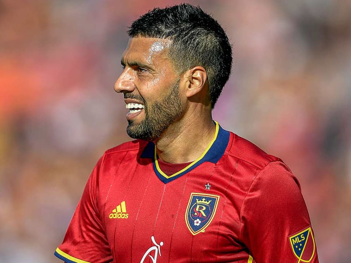 Real Salt Lake Re-Signs Icon Javier Morales to a Contract