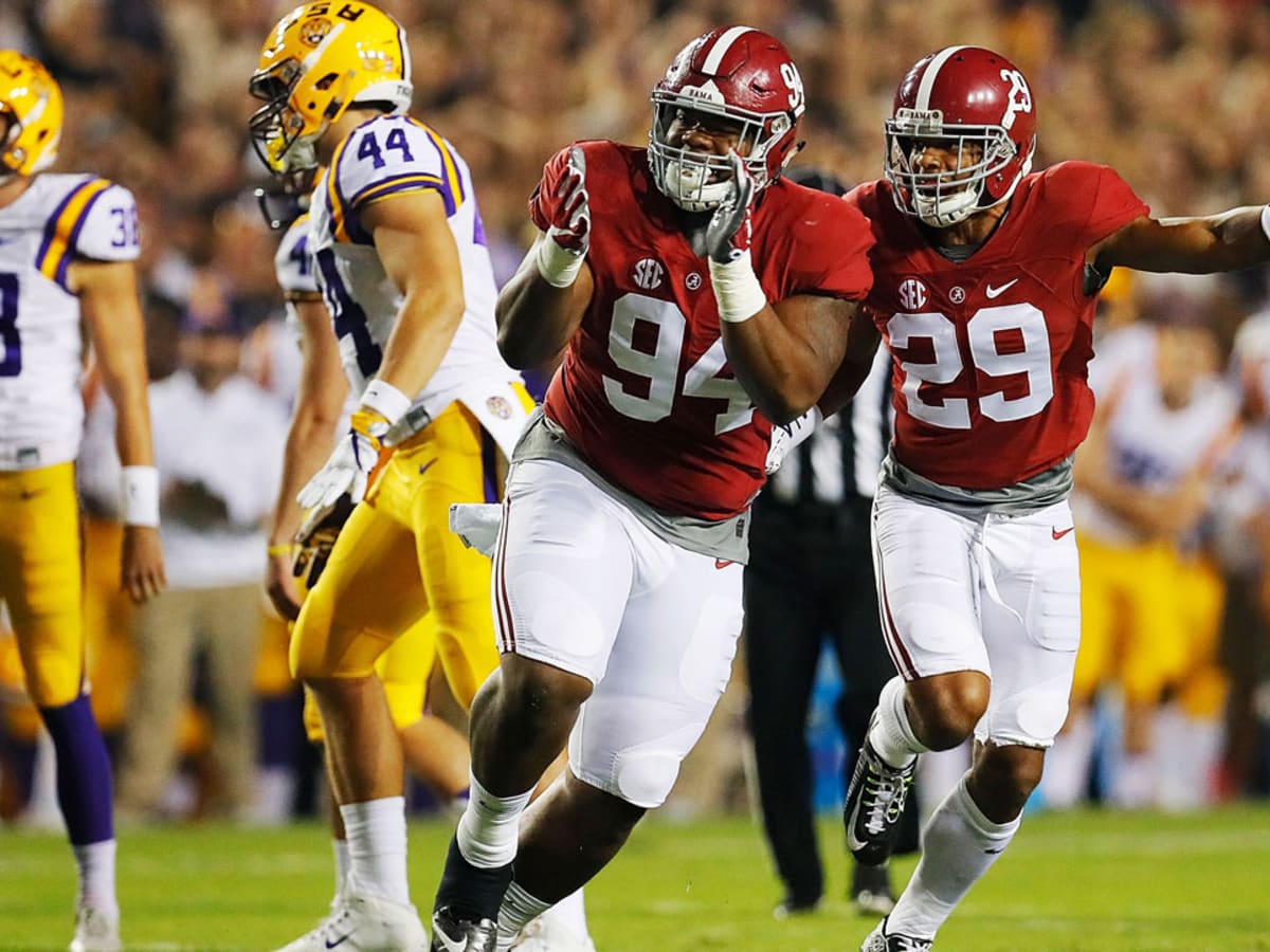 EYE ON THE TITLE: LSU players, coaches explain the challenge of defending  against Jalen Hurts