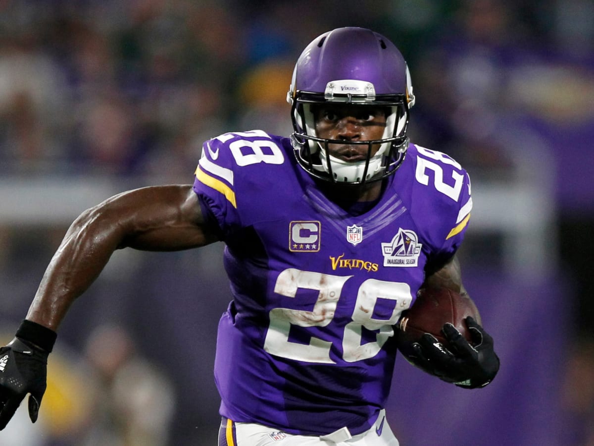 Vikings RB Adrian Peterson starts in first game back, Joe Berger