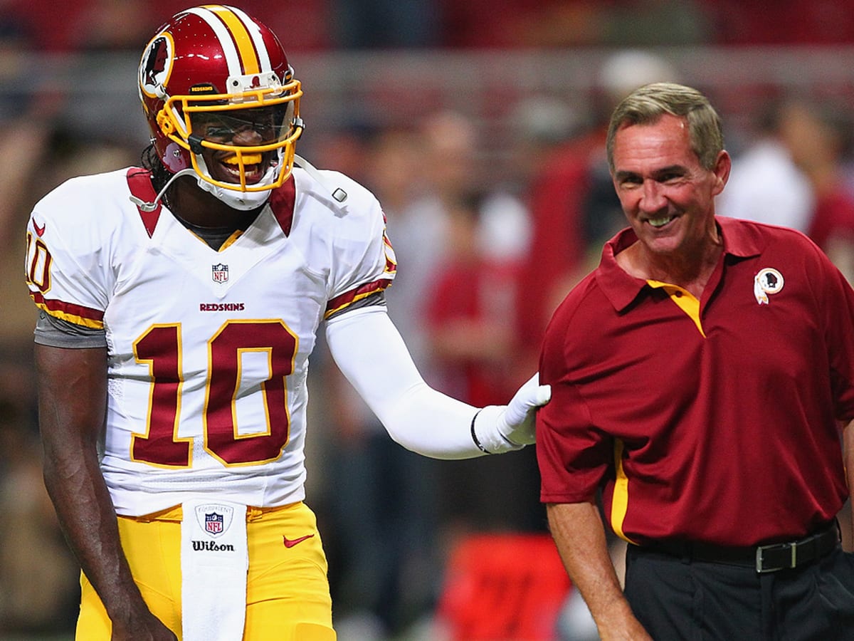 RGIII doesn't think right knee injury is torn ACL - Sports Illustrated