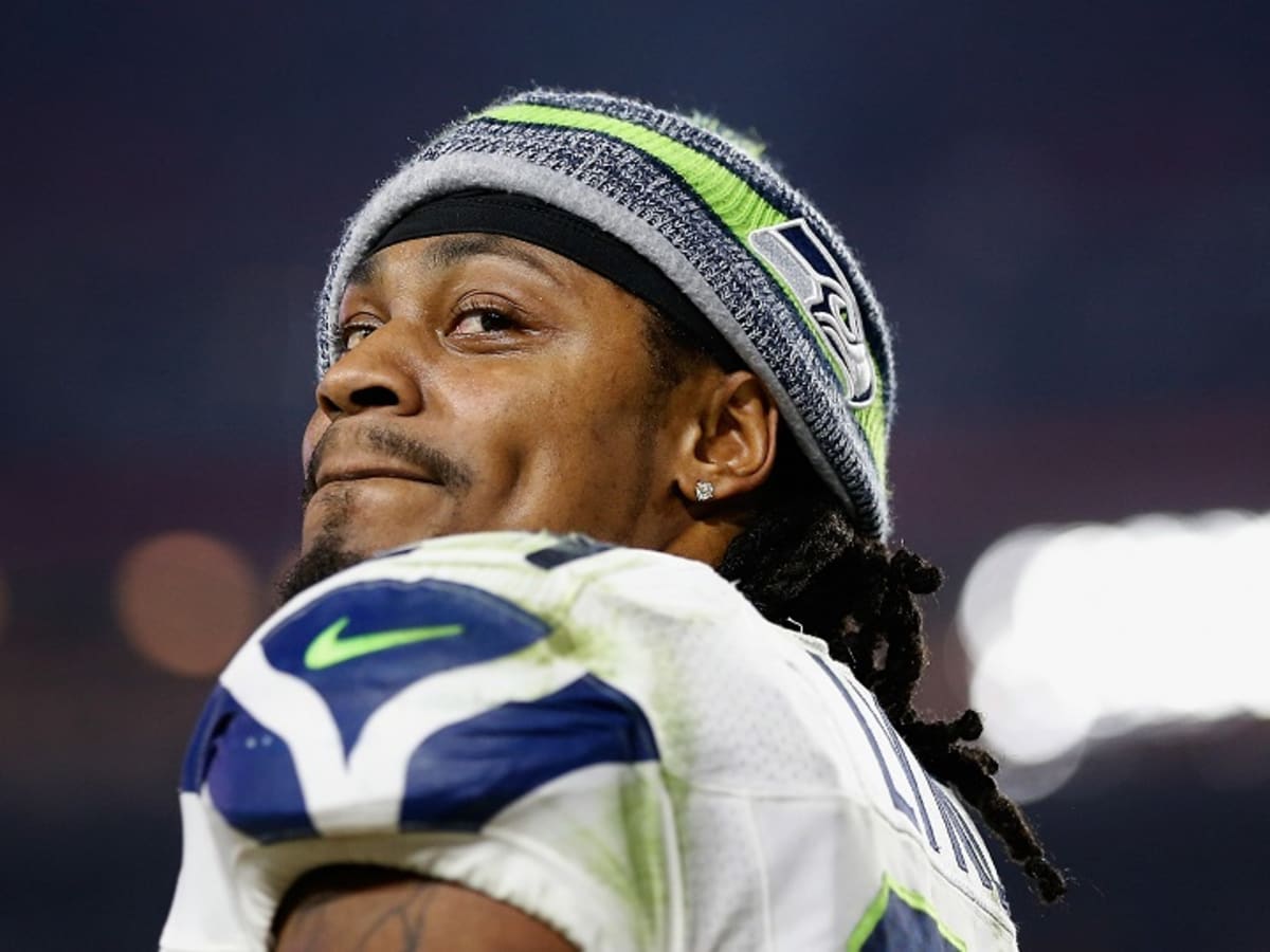 Seahawks pay tribute to Marshawn Lynch with sick highlight video