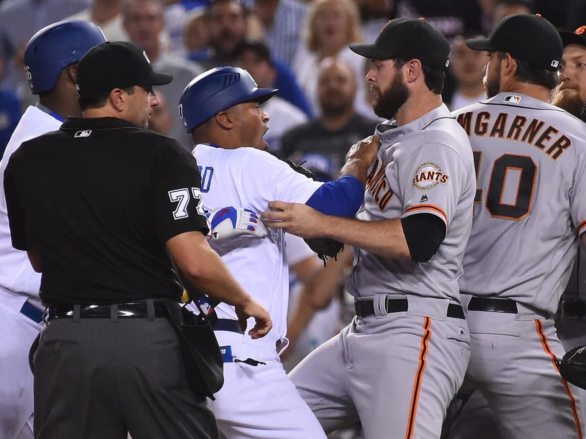 Vin Scully tells the story of Madison Bumgarner and a rattlesnake