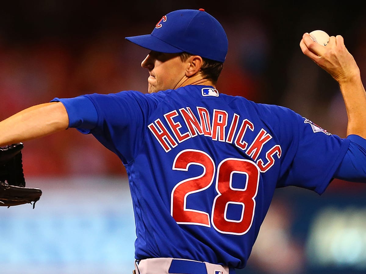 Kyle Hendricks loses no-hitter on ninth-inning home run