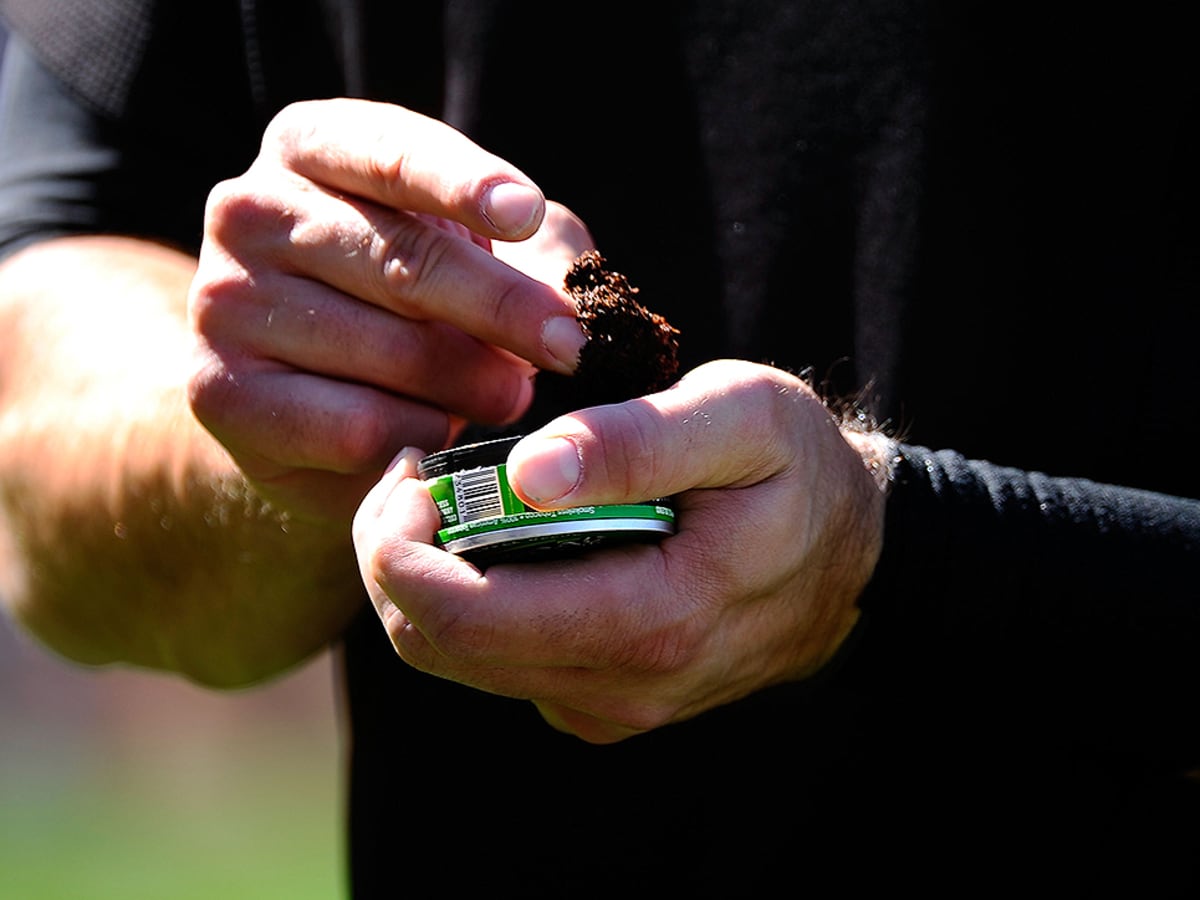 Why MLB should ban all use of smokeless tobacco - Sports Illustrated